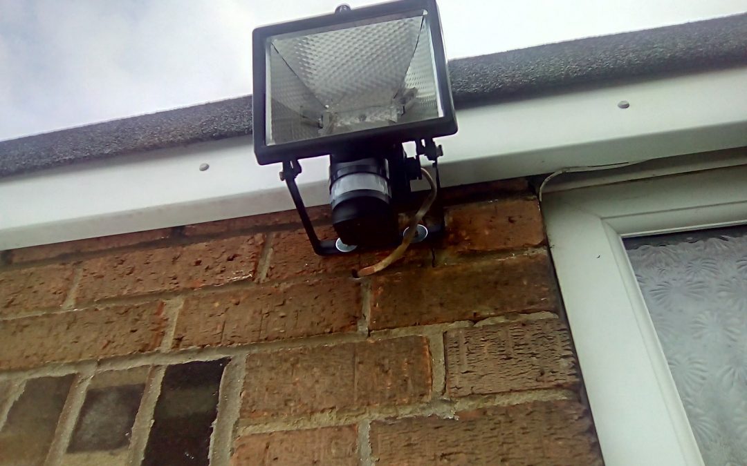 Outside Light Fitted – Kirk Ella – West Hull Handyman